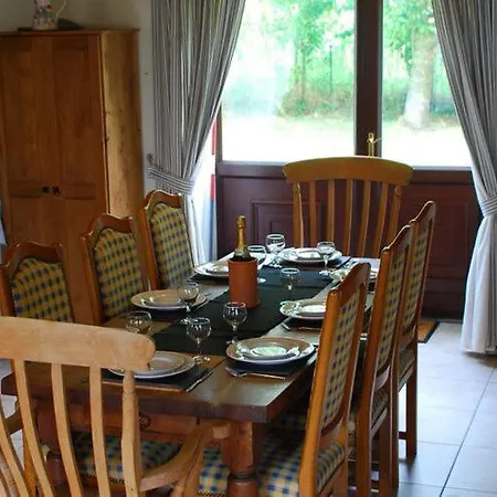 Golden Light Escape Дом отдыха *