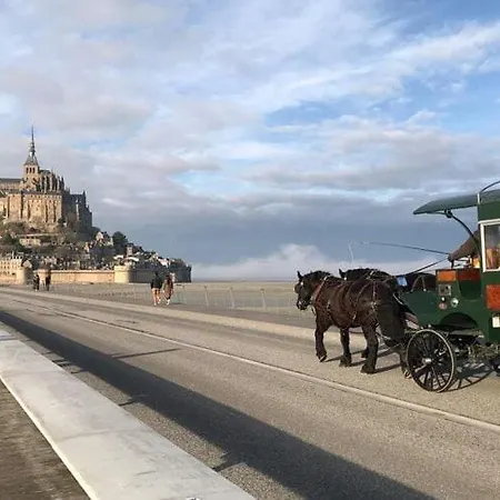 Golden Light Escape Дом отдыха Sainte-Marguerite-d'Elle